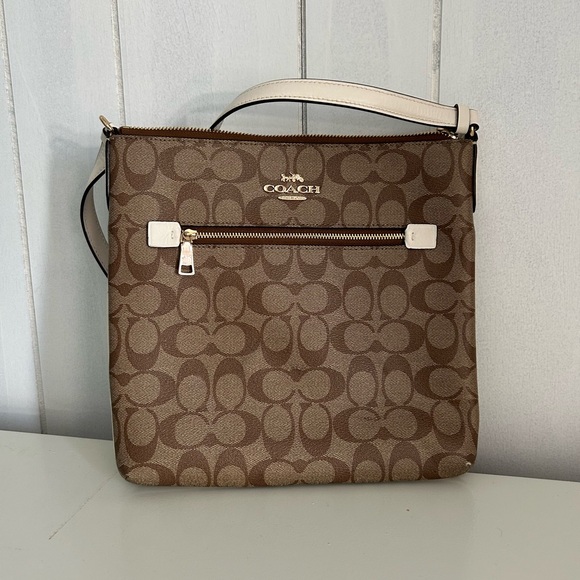 Coach Handbags - Coach crossbody